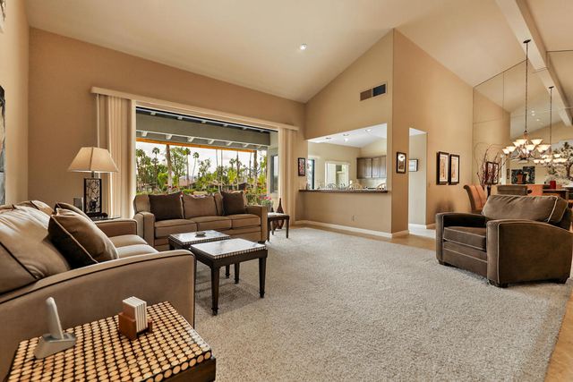 52 Ponderosa Circle, Palm Desert, CA 92211