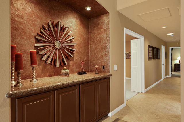 52 Ponderosa Circle, Palm Desert, CA 92211