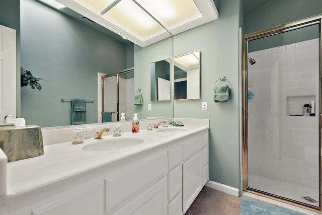 52 Ponderosa Circle, Palm Desert, CA 92211