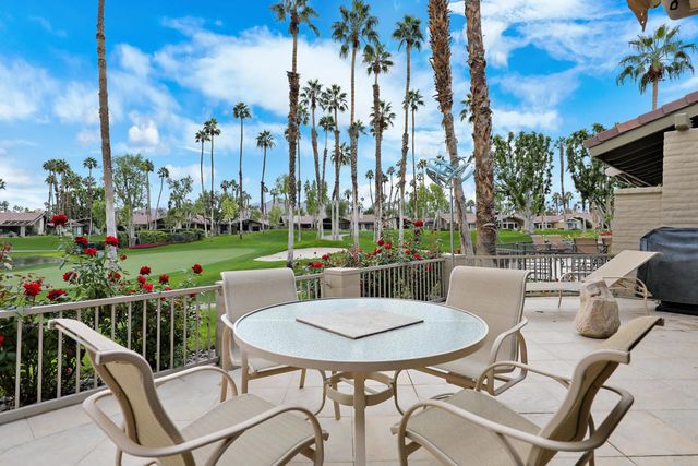 52 Ponderosa Circle, Palm Desert, CA 92211