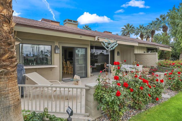 52 Ponderosa Circle, Palm Desert, CA 92211
