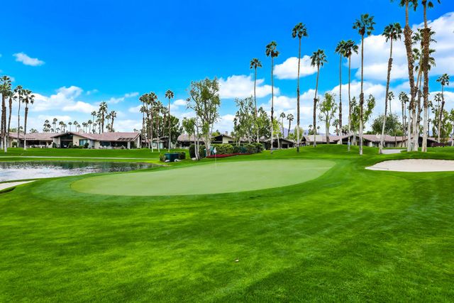 52 Ponderosa Circle, Palm Desert, CA 92211