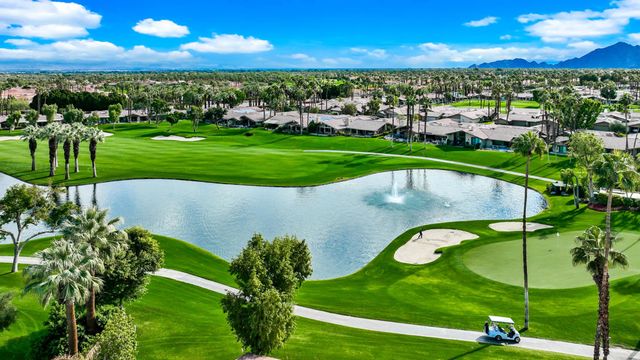52 Ponderosa Circle, Palm Desert, CA 92211