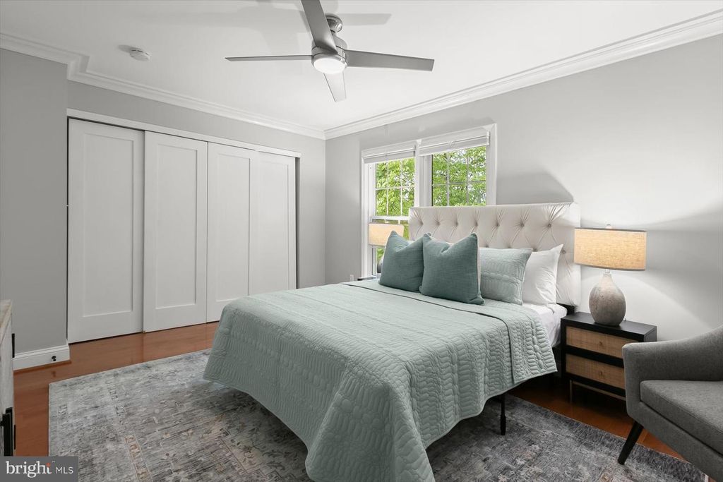 Image 21 of property listing at 10525 ENGLISHMAN DR #178, Rockville, MD 20852