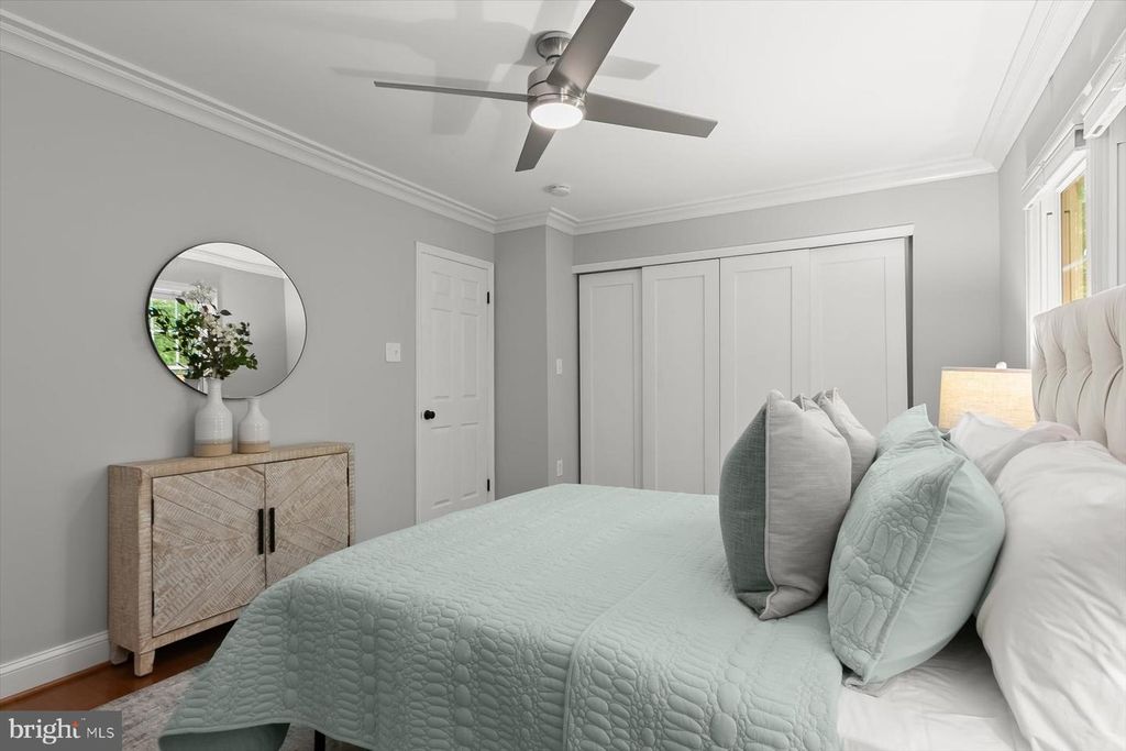 Image 22 of property listing at 10525 ENGLISHMAN DR #178, Rockville, MD 20852