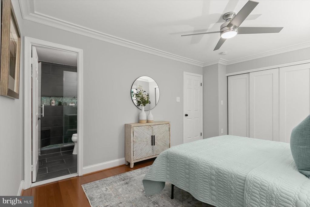 Image 23 of property listing at 10525 ENGLISHMAN DR #178, Rockville, MD 20852