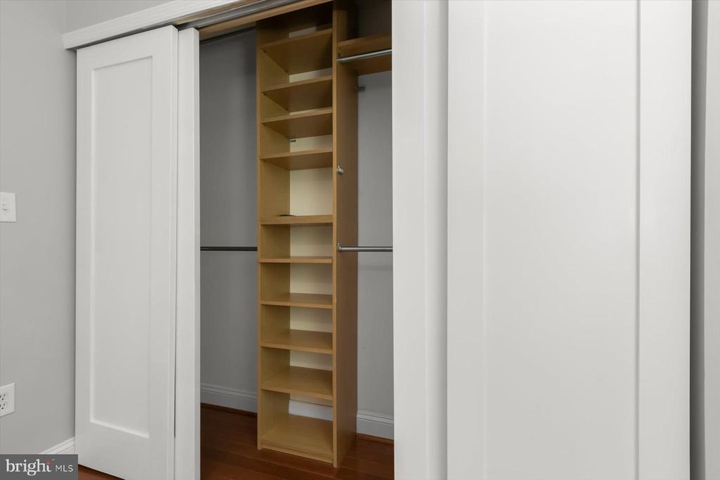 Image 24 of property listing at 10525 ENGLISHMAN DR #178, Rockville, MD 20852