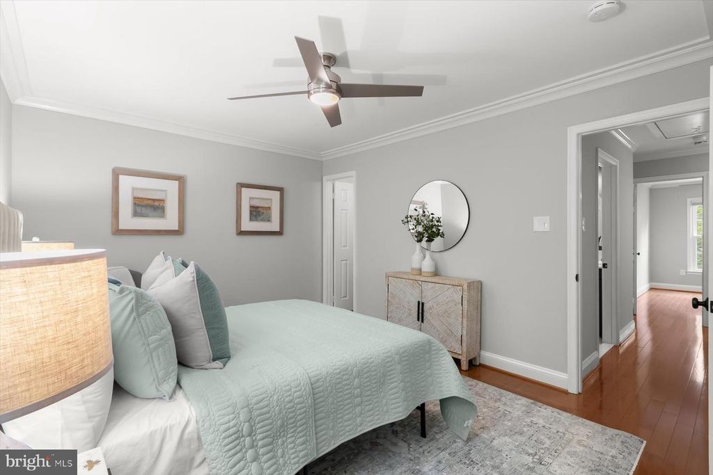 Image 25 of property listing at 10525 ENGLISHMAN DR #178, Rockville, MD 20852