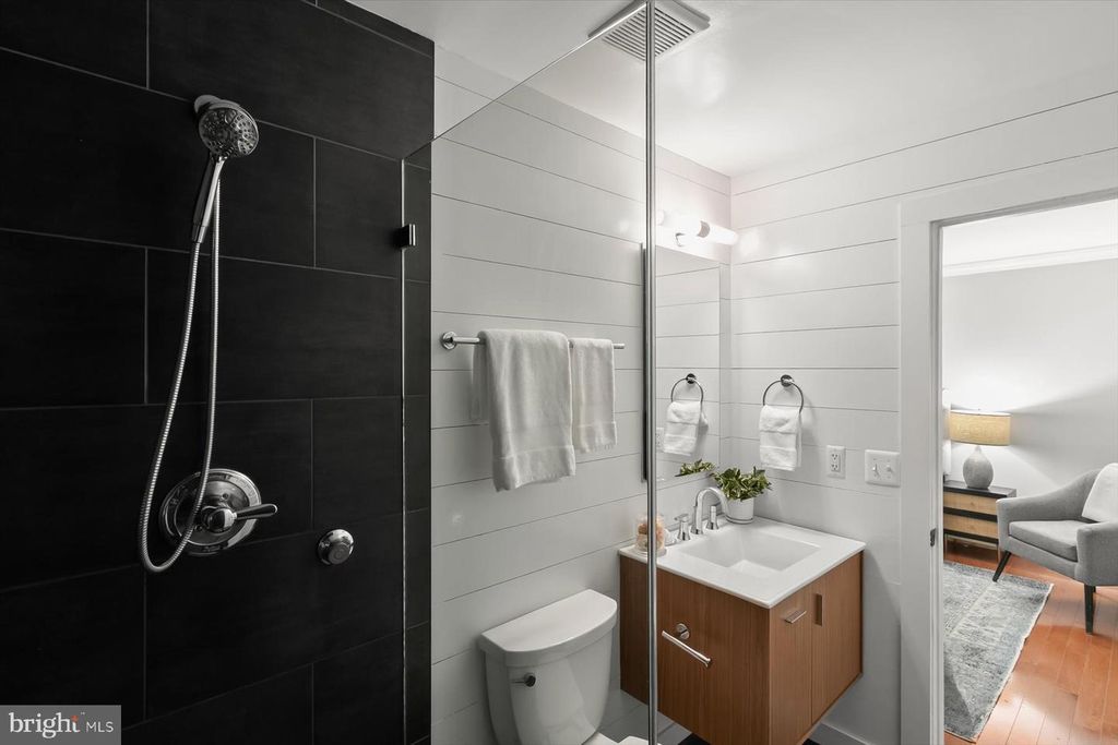 Image 28 of property listing at 10525 ENGLISHMAN DR #178, Rockville, MD 20852