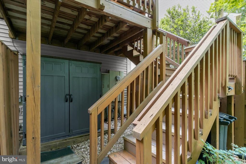 Image 38 of property listing at 10525 ENGLISHMAN DR #178, Rockville, MD 20852