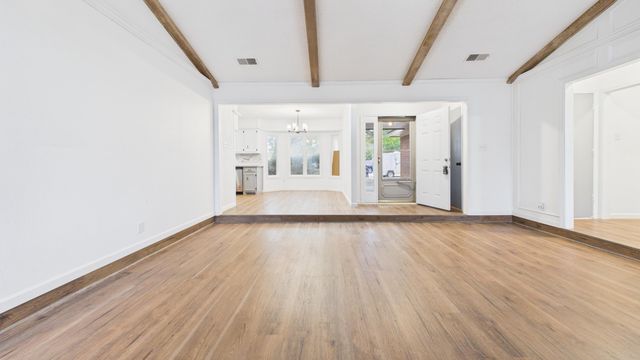 6902 Homestead Avenue, Lubbock, TX 79424