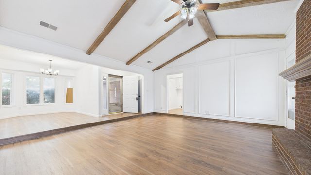 6902 Homestead Avenue, Lubbock, TX 79424