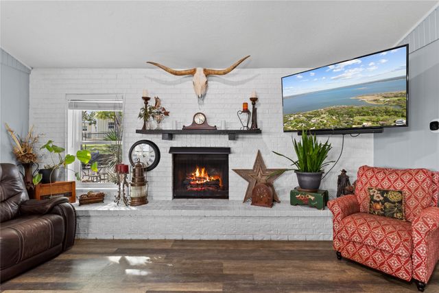 115 County Road 1620, Clifton, TX 76634