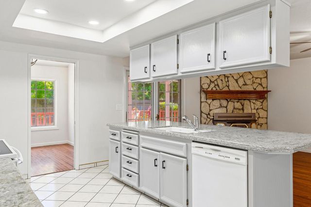 1500 Kentwood Ave, Modesto, CA 95355