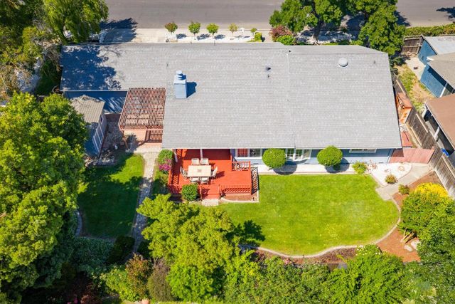 1500 Kentwood Ave, Modesto, CA 95355