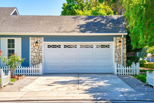 1500 Kentwood Ave, Modesto, CA 95355