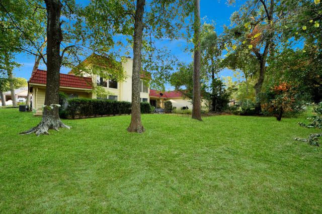 17 Winged Foot Drive, Conroe, TX 77304