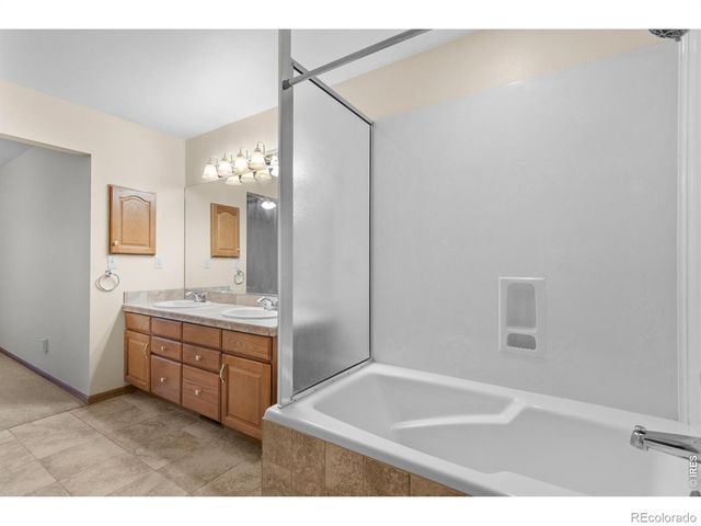 1825 44th Ave Ct, Greeley, CO 80634
