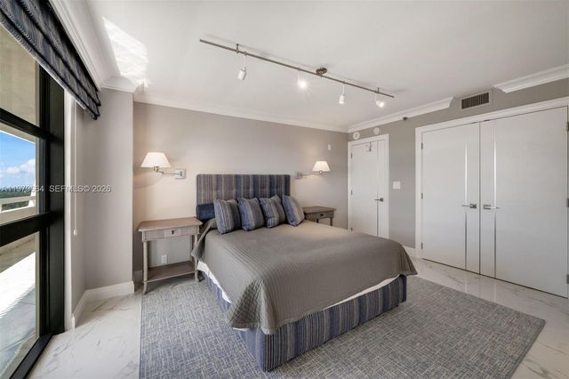 2000 Towerside Ter PH2, Miami, FL 33138