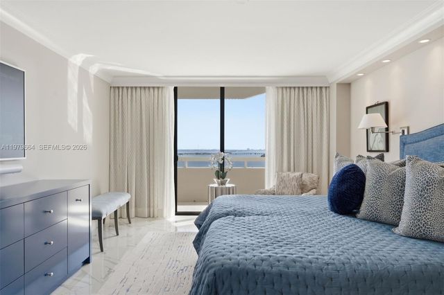 2000 Towerside Ter PH2, Miami, FL 33138