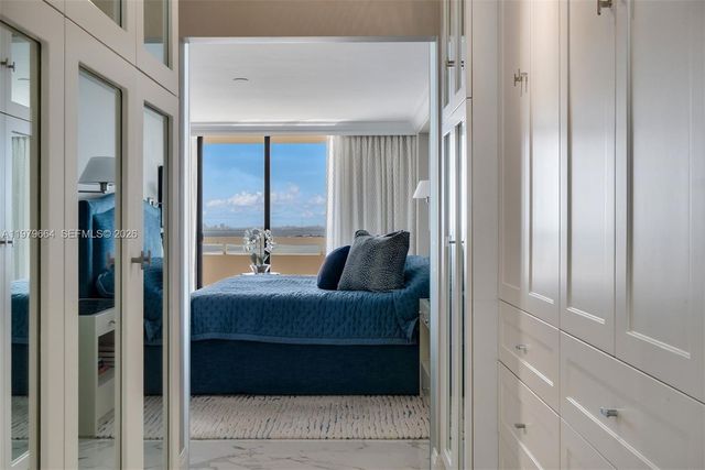 2000 Towerside Ter PH2, Miami, FL 33138