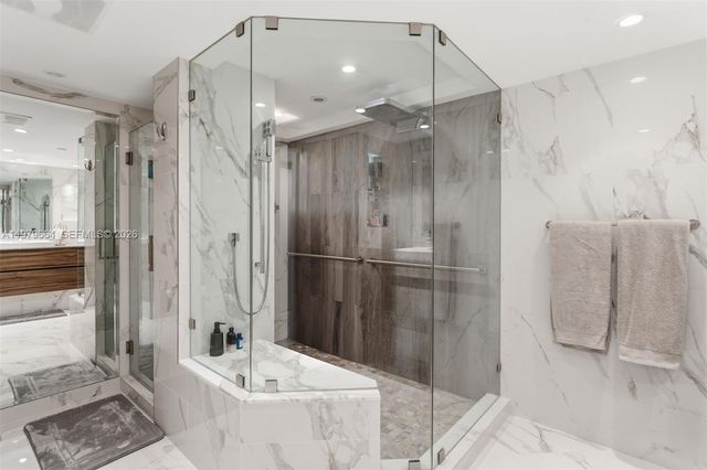 2000 Towerside Ter PH2, Miami, FL 33138