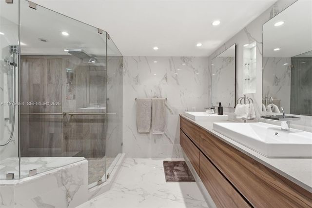 2000 Towerside Ter PH2, Miami, FL 33138