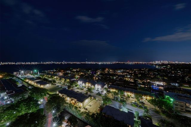 2000 Towerside Ter PH2, Miami, FL 33138