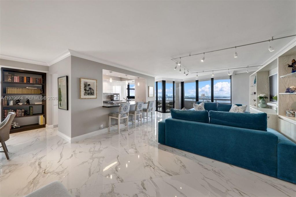 2000 Towerside Ter PH2, Miami, FL 33138