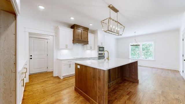 2504 Colleen Dr, Murfreesboro, TN 37128