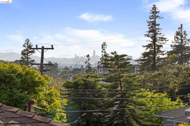 4238 Laguna Ave, Oakland, CA 94602