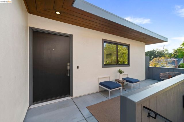 4238 Laguna Ave, Oakland, CA 94602