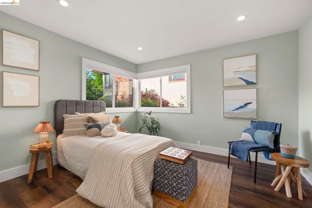 4238 Laguna Ave, Oakland, CA 94602