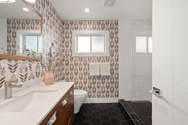 4238 Laguna Ave, Oakland, CA 94602