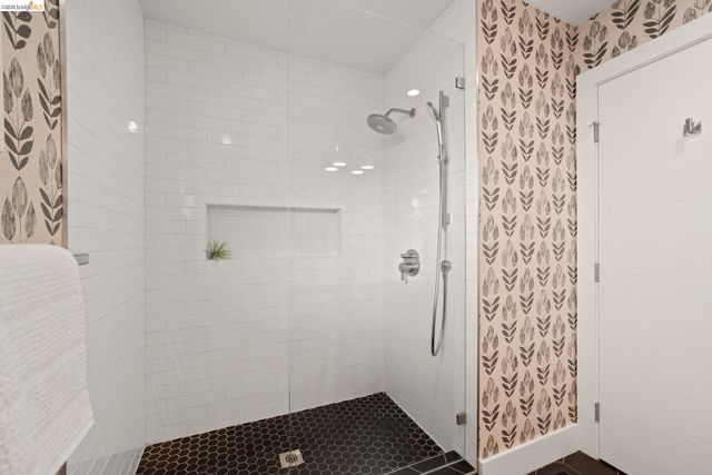 4238 Laguna Ave, Oakland, CA 94602