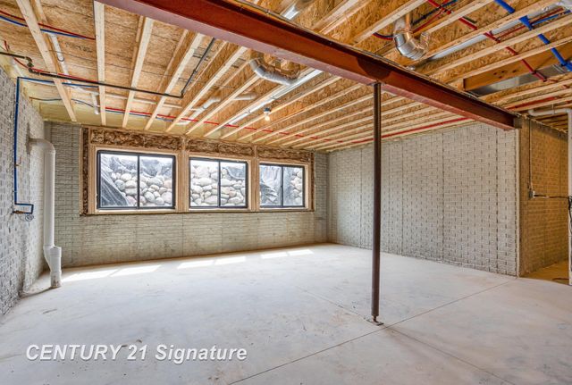 34 W Grove Court, Thomas Twp, MI 48623