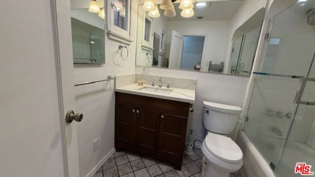 11914 Hartsook Street, Valley Village, CA 91607