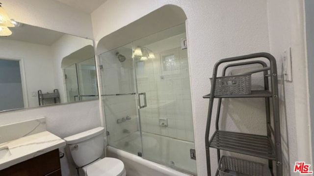 11914 Hartsook Street, Valley Village, CA 91607