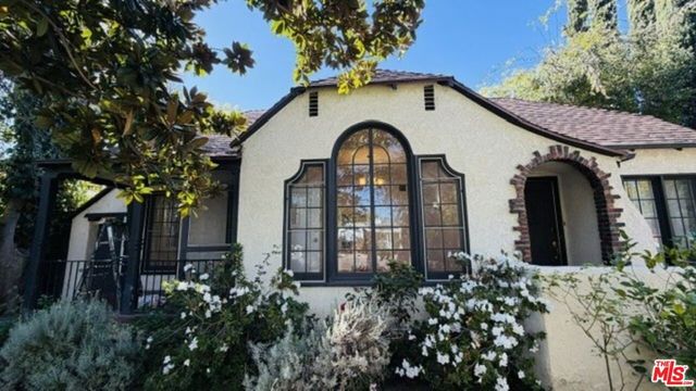 11914 Hartsook Street, Valley Village, CA 91607
