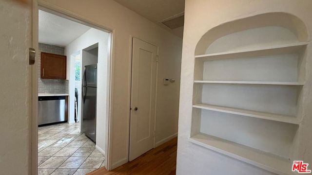 11914 Hartsook Street, Valley Village, CA 91607