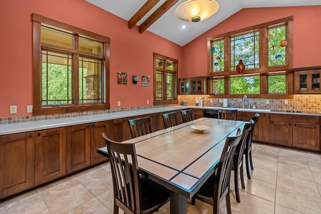 3248 S Farm Road 203, Springfield, MO 65809