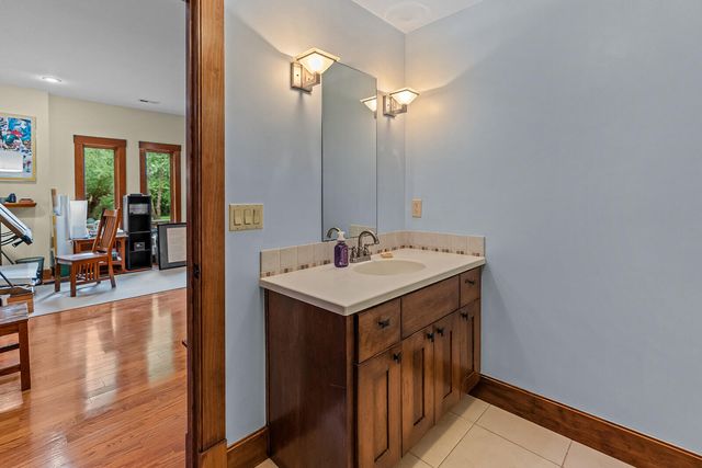 3248 S Farm Road 203, Springfield, MO 65809