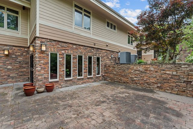 3248 S Farm Road 203, Springfield, MO 65809