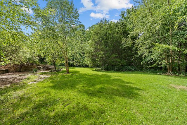3248 S Farm Road 203, Springfield, MO 65809
