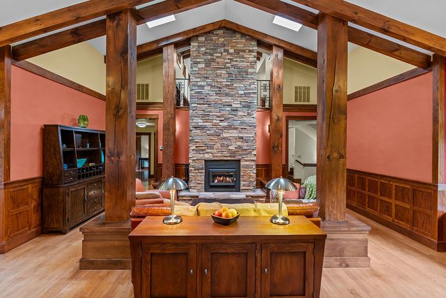 3248 S Farm Road 203, Springfield, MO 65809
