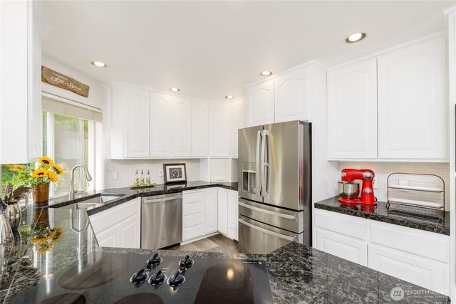 113 Fairway Place, Sequim, WA 98382