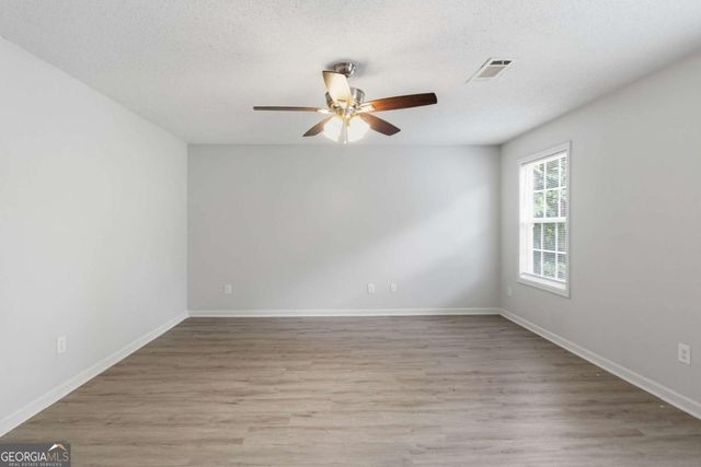 8569 Thomas Road, Riverdale, GA 30274