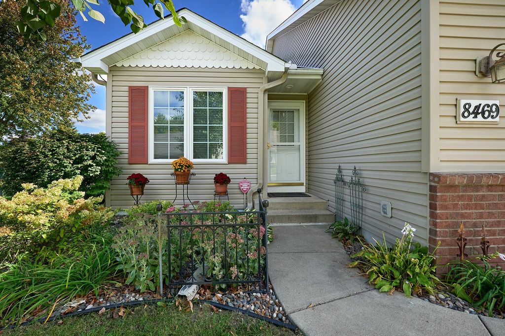 8469 Powers Place, Chanhassen, MN 55317 — photo 3