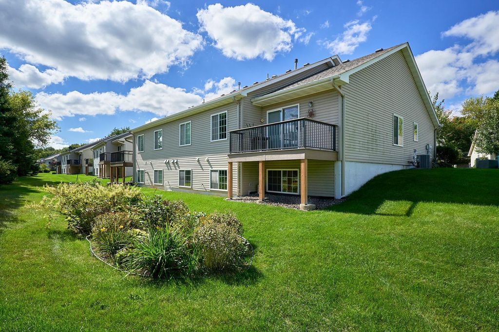 8469 Powers Place, Chanhassen, MN 55317 — photo 5