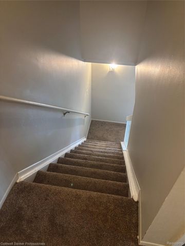 41223 S Woodbury Green Drive, Van Buren Charter Township, MI 48111